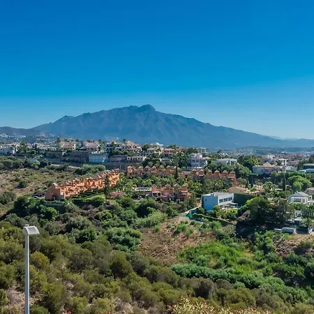 Villa Vacation Marbella I Paraiso The View, Infinity Heated Pool, Sea View, 24-7 Security, Golf Courses